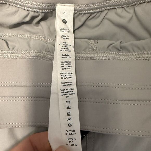 Lululemon Multi-Pocket Cargo High-Rise Hiking Short 6 Seal Grey $98 - Picture 6 of 6